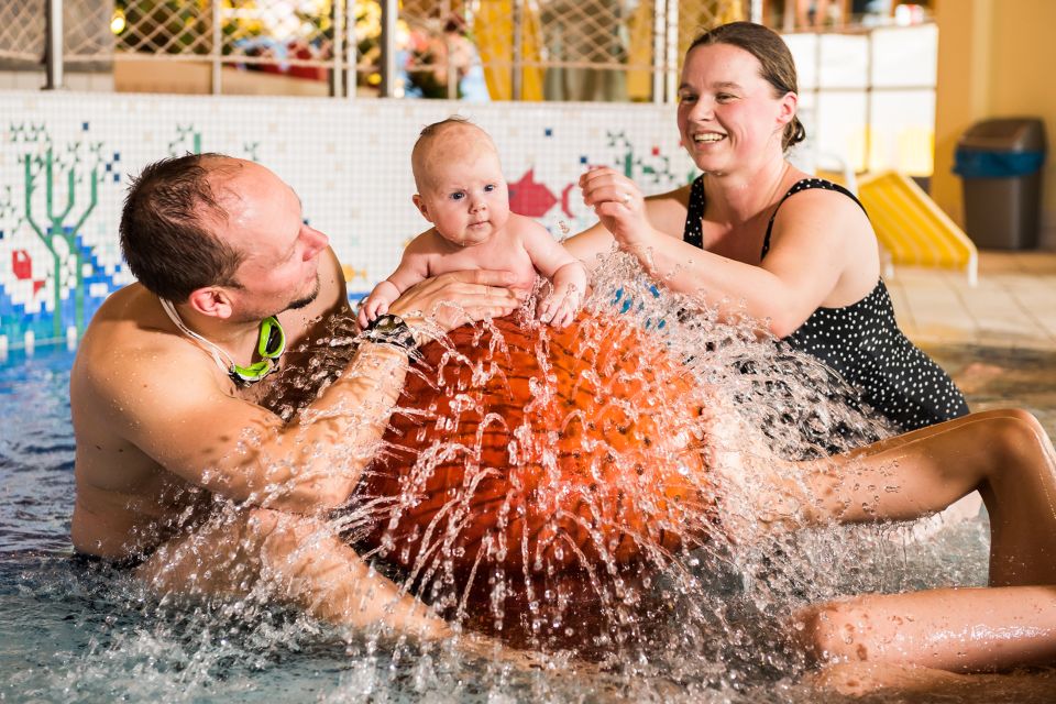 NaturTherme Templin Familie im Kleinkindbereich, Foto: Tom Schweers, Lizenz: NaturThermeTemplin GmbH
